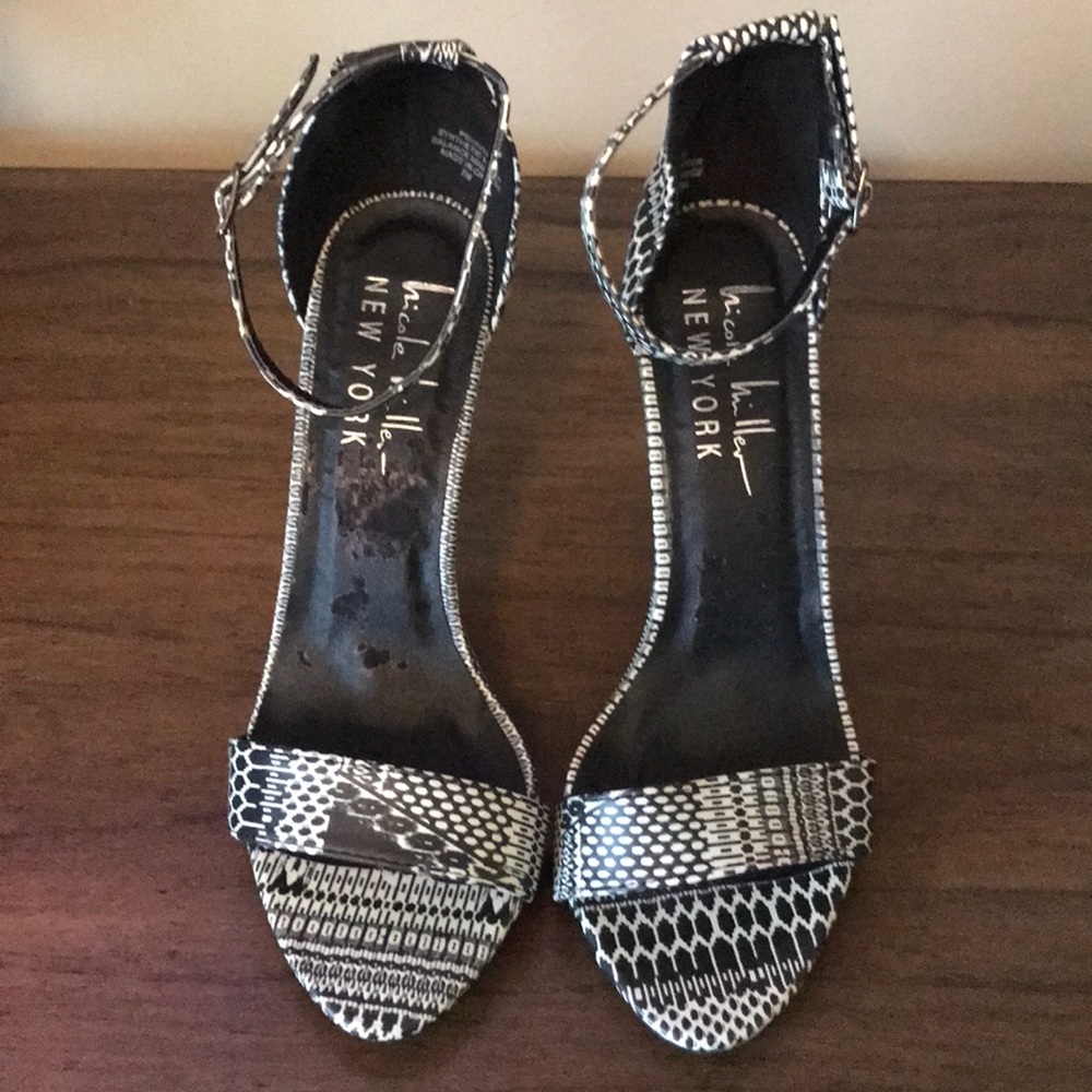Nicole Miller Black & White Printed Heels